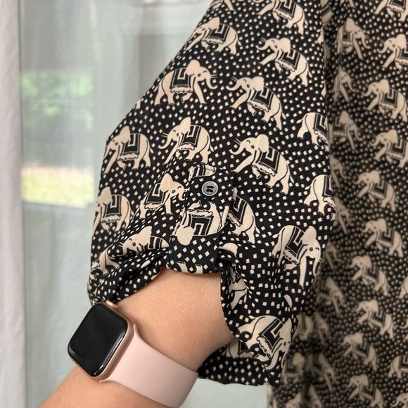 Pixley Women’s Top Size Small Elephant Novelty Print Lightweight Work Office - Picture 5 of 10